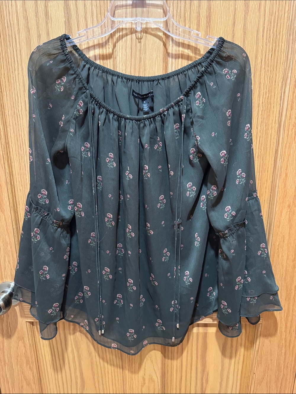 WHITE HOUSE BLACK MARKET Olive Green On/Off Shoulder Peasant Top NWOT Size Small